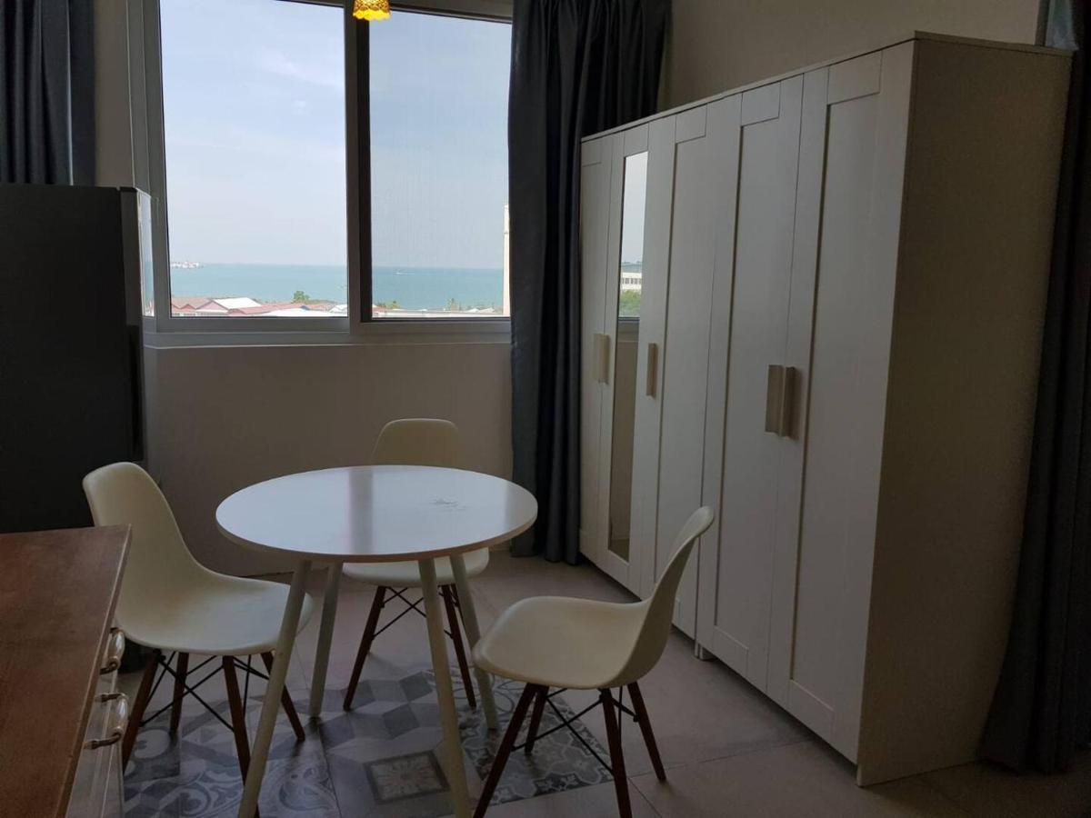 Seaview Modern Apartment